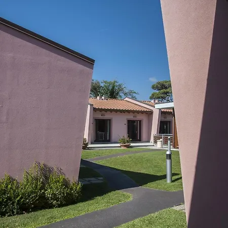 Aparthotel Miramare 2*